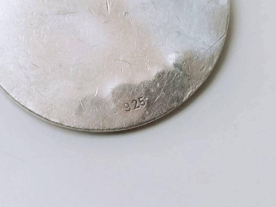 Colier si pandantiv din argint de 925, pandantiv in forma de banuti