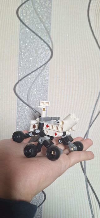Продам Lego марсоход