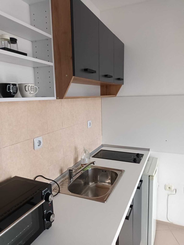 Дава се под наем Ателие в София, Център - 31 кв.м за 306 € - Снимка #3