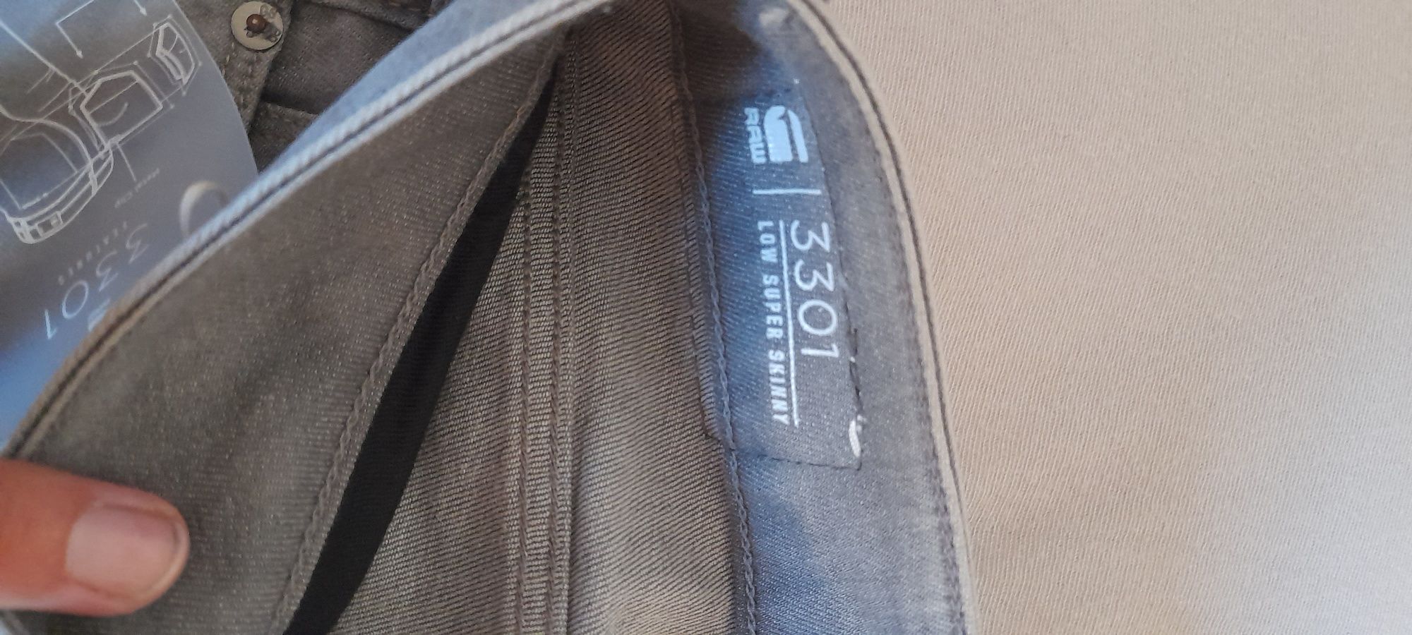 Чисто нови дънки G star raw с етикет, размер М 30/32
