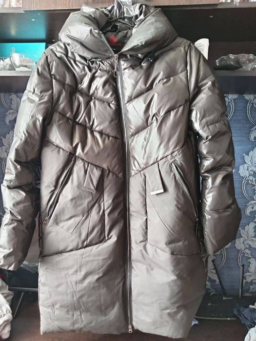 Продам зимнию куртку