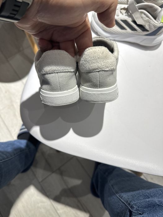 Pantofi adidas marimea 27