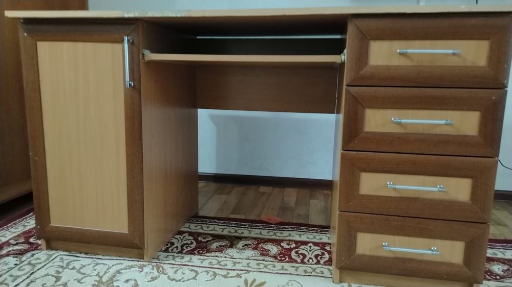 Стол для школьников