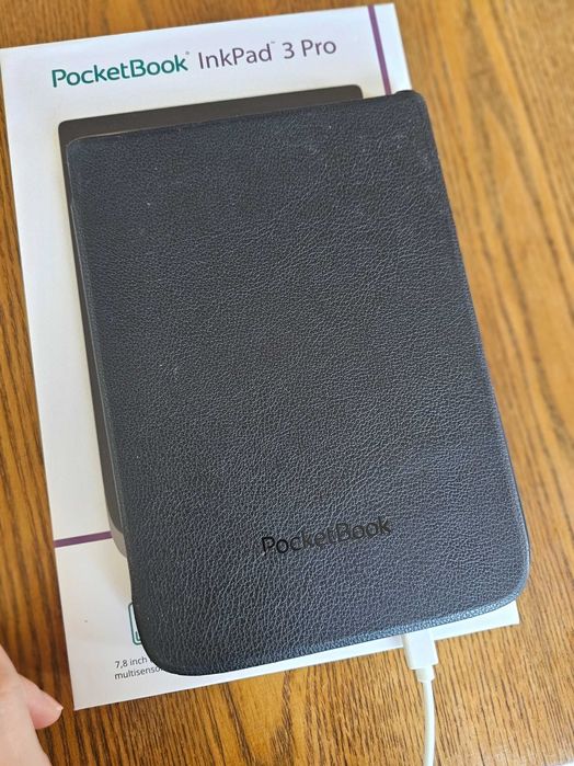Електронна книга PocketBook InkPad 3 Pro  + 2 подаръчни калъфа