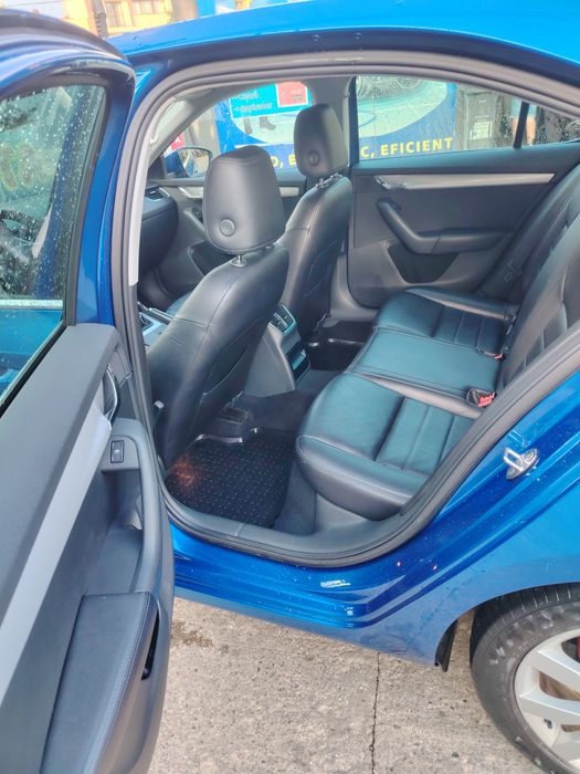 Vând Skoda Octavia III Greenline