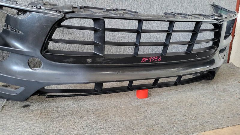 Porsche Macan 2016/2020 95B GTS TURBO bară originală mic defect BF1954