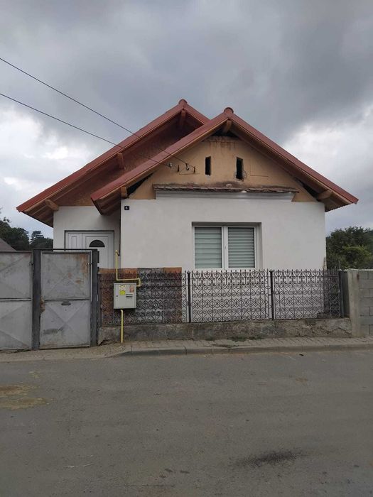 Casă de vânzare situata in Ighis
