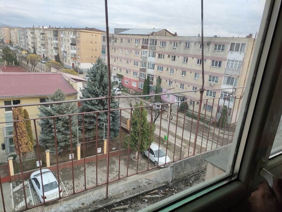 Garsoniera de vânzare!