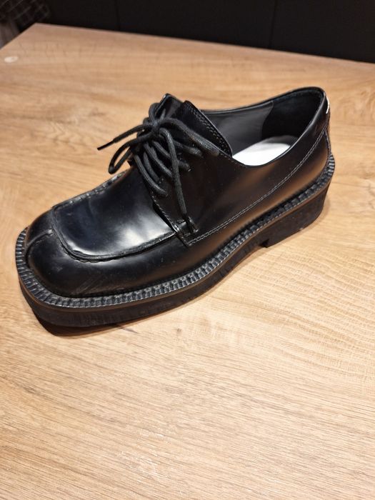 Продавам мъжки обувки