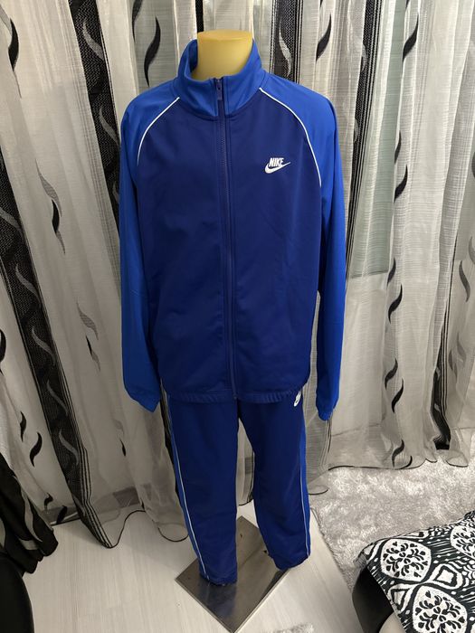 Nike анцузи
