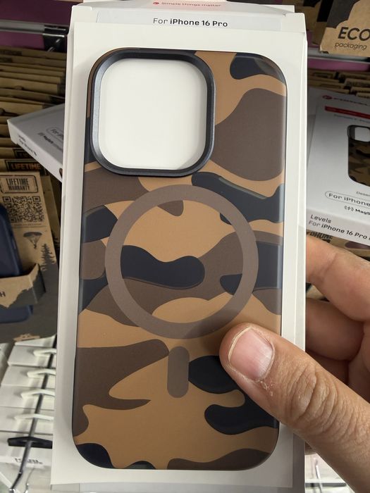 iPhone 16,16 Pro,16 Pro Max камуфлажни magsafe гърбове
