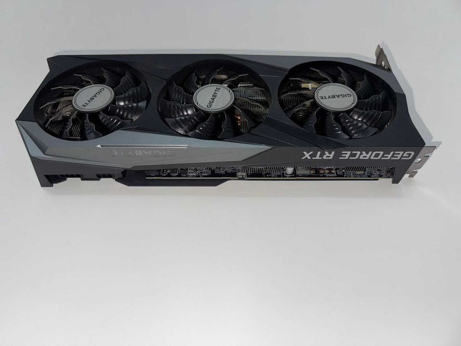 Placa video nVidia RTX 3070 GIGABYTE GeForce GAMING OC 8GB GDDR6