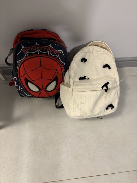 Отдам рюкзаки за 500 тенге