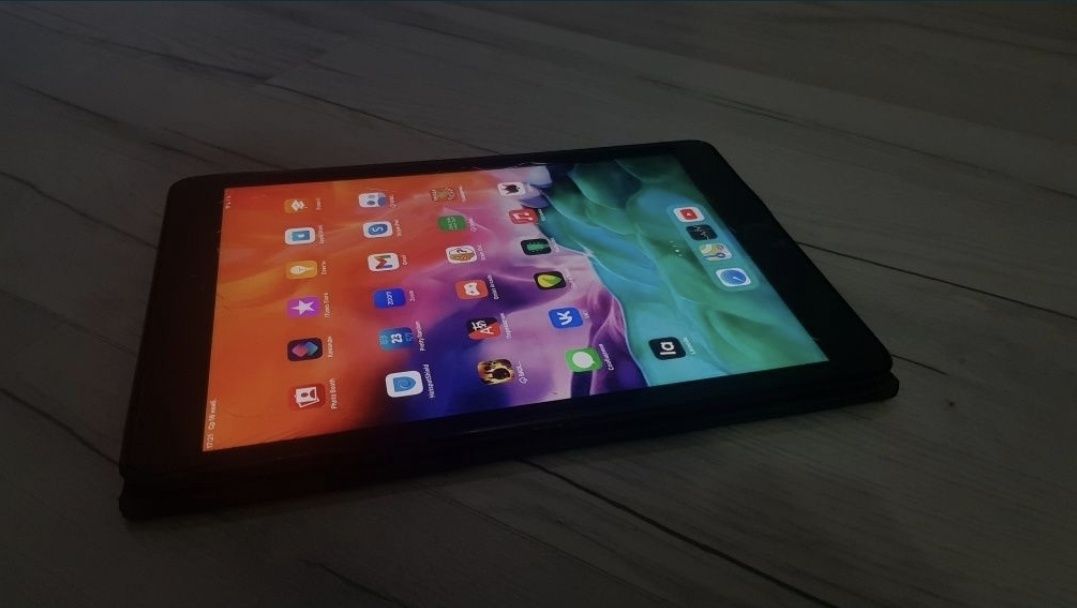 Apple iPad 2019 .