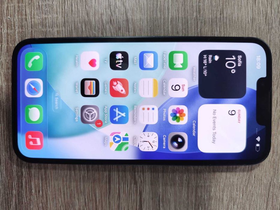 Телефон iPhone 13 128GB