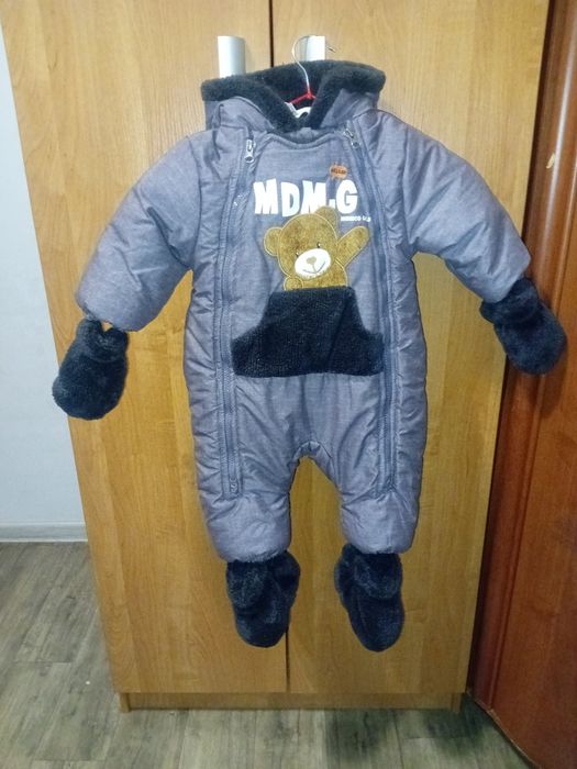 Отдам даром комбинезон на мальчика 6мес