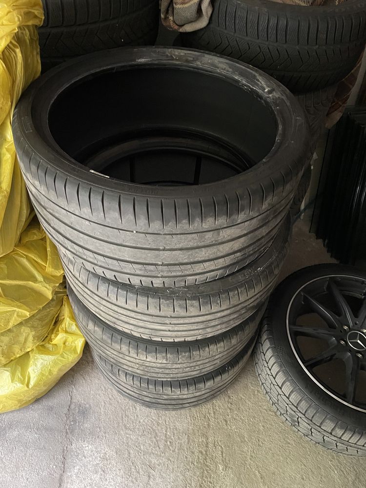 Pirelli P Zero 245 35 20 / 275 30 20