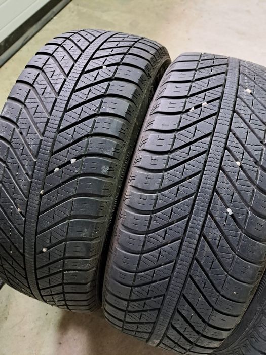 4 anvelope Allseasons 205 55 r16 Goodyear
