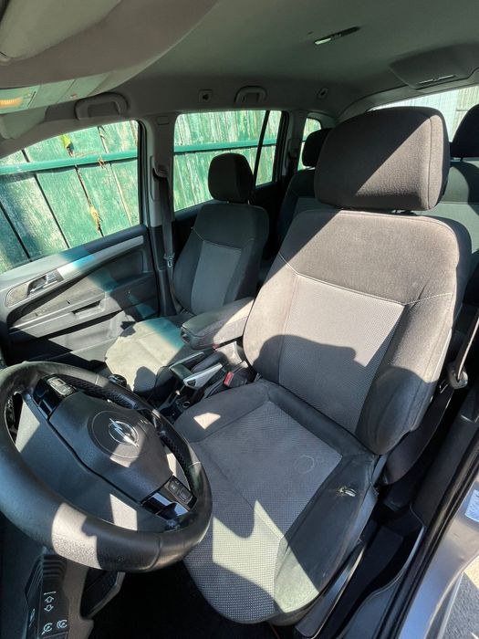Opel Zafira an 2010