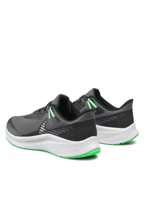 Мъжки маратонки Nike Quest 3 Shield