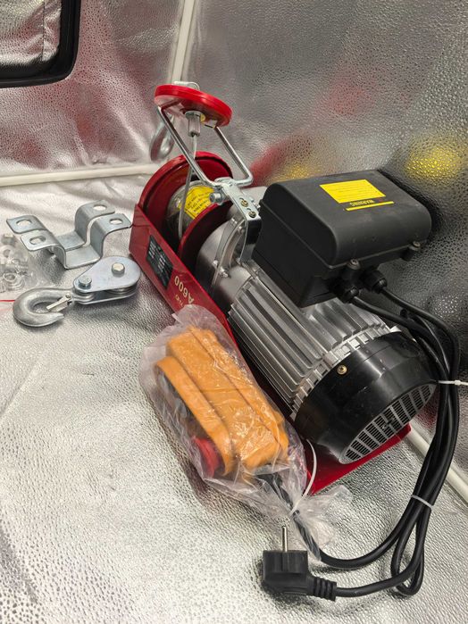 Macara Electrica 300/600Kg, Cablu 12m, Motor 850W.