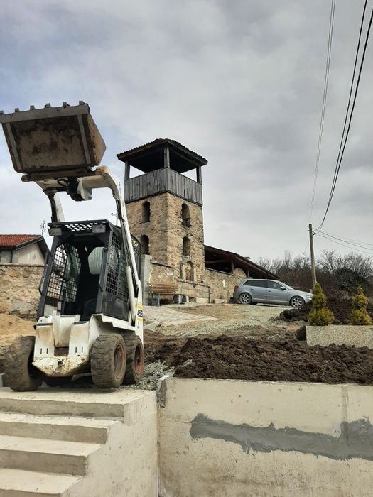 Услуги със строителна техника