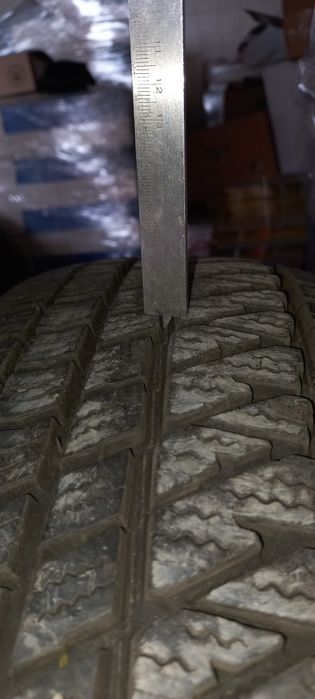 Зимни гуми KUMHO 215/70/16/7мм. Грайфер  2019г. 250лв.