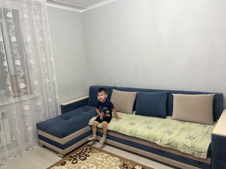 Продам диван срочноооо