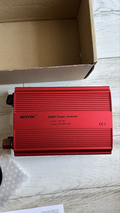 Invertor auto 600W – Perfect pentru camping