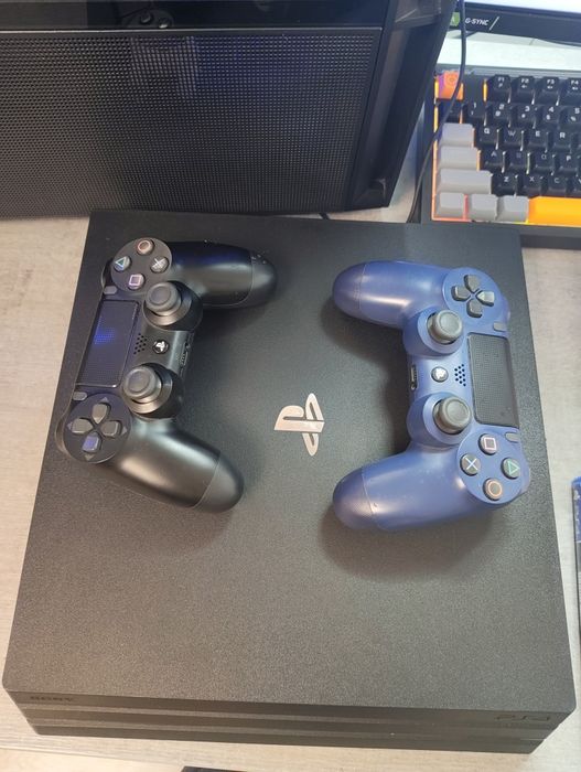 PlayStation 4 pro 1Tb