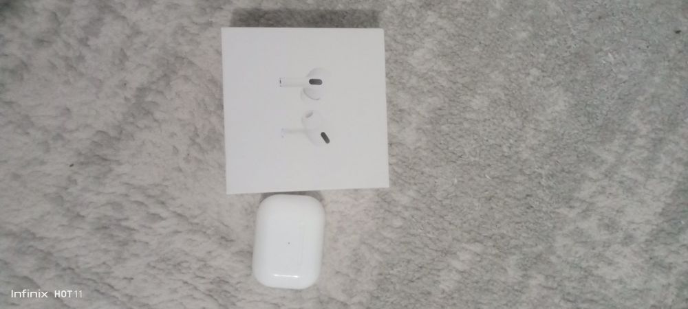 Simsiz quloqchin: Airpods