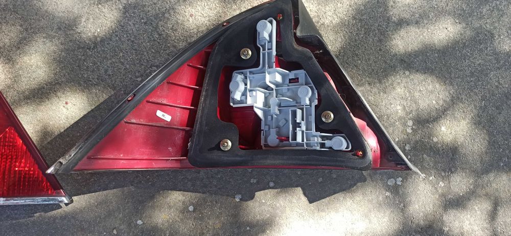 Vând stopuri Ford Mondeo Mk3