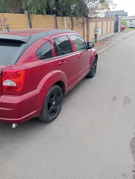 Vând Dodge caliber