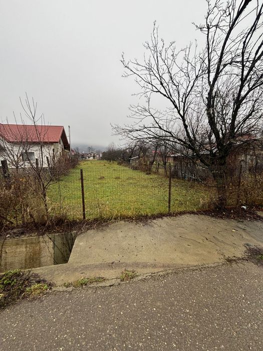 Teren de vanzare in Maneciu Ungureni