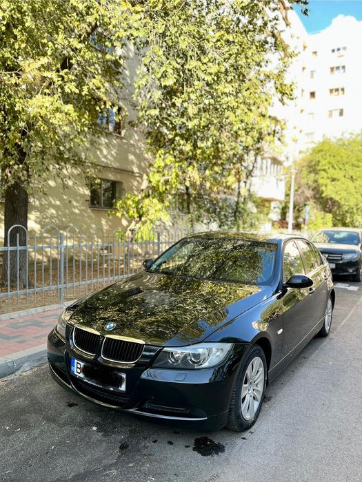 Vând BMW Seria 3 model e90 mașină personal se afla în targu mures