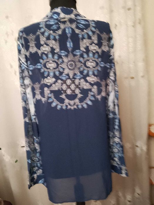 Guess маркова риза с камъни