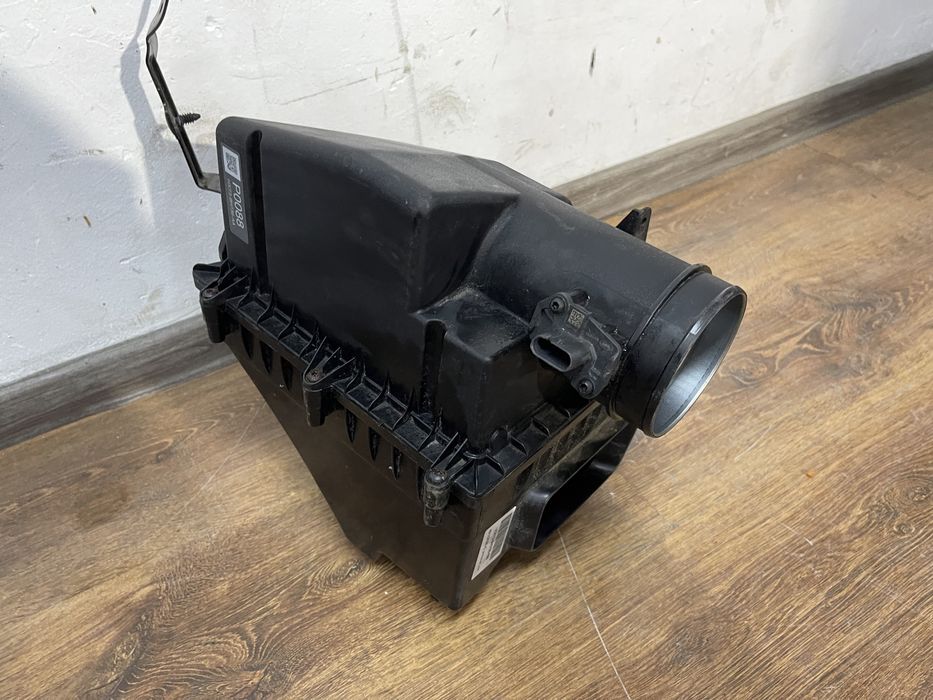 Carcasa filtru aer Jaguar F-Pace 3.0 D 2016-2020 cod HX739H709BB