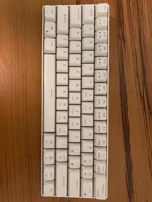 беспроводная клавиатура на красных свитчах