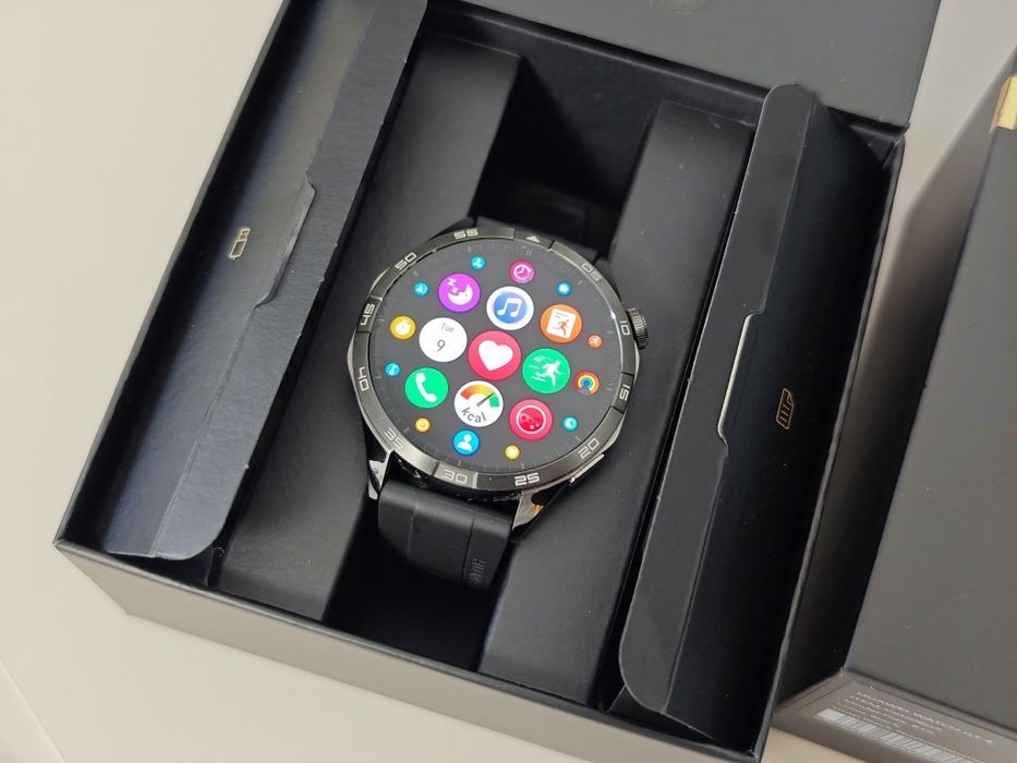 Ceas Huawei GT 4,ca nou