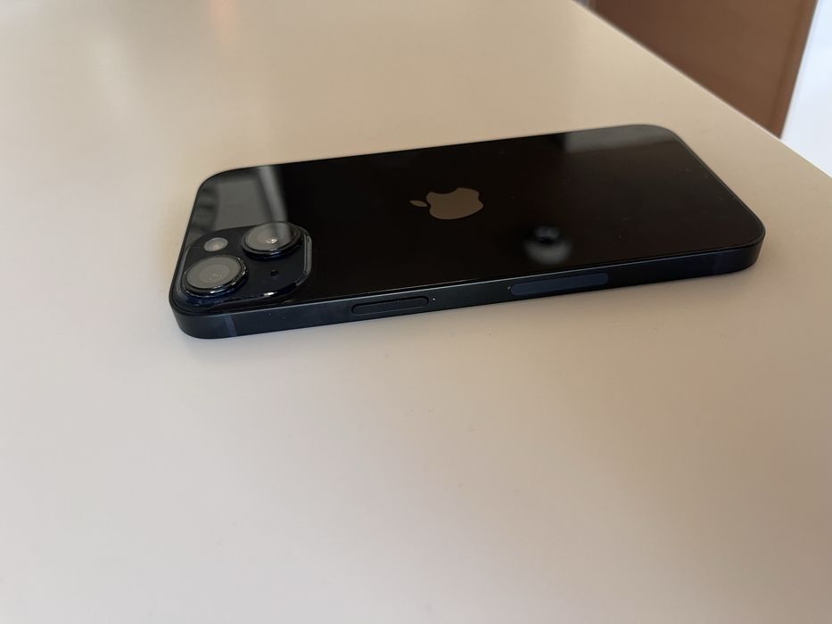 Iphone 14 (Отлично състояние) Midnight + Кутия и Кабел