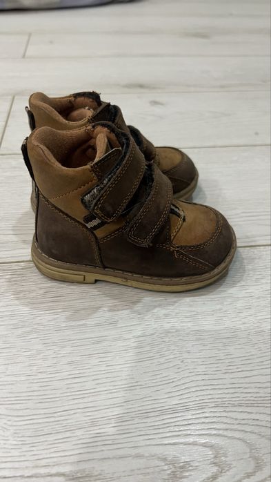 Демисезонные ботинки 20 р