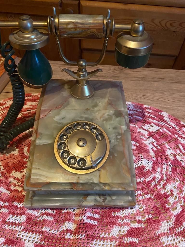 Telefon vechi aur 18 k