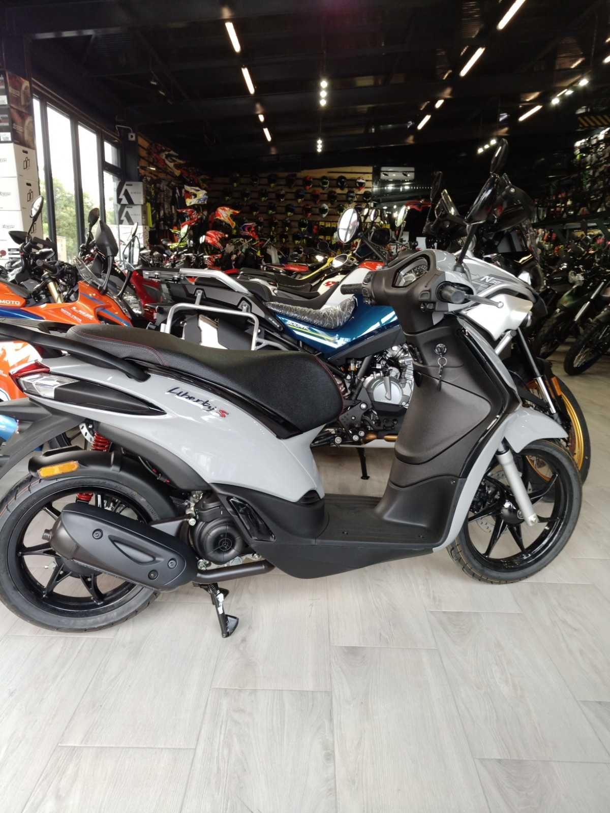 Piaggio Liberty 125 ABS  nou 0km-se conduce cu B-stoc EST BIKE Campina