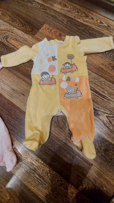 Бебешки  топли плюшени гащиризончета 0-3 m