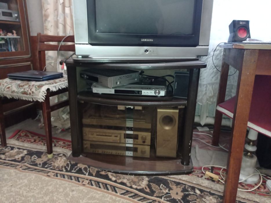 Тумба под телевизор
