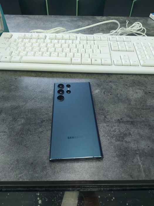 S22 ultra 12gb/256gb holati yaxshi