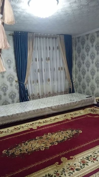 2 qavatli yashashga tayyor katta sutixli xovli sotiladi