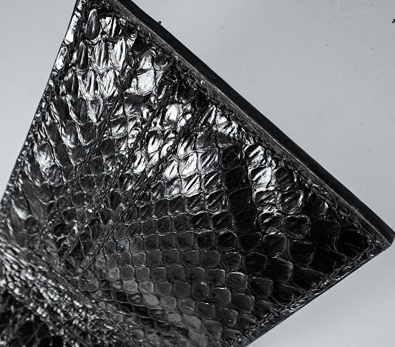 Portofel din piele sarpe neagra lucrat manuak