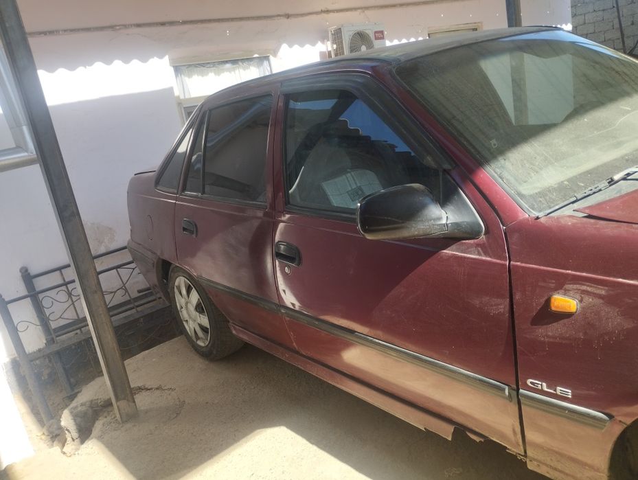 Автомобиль нексия 1