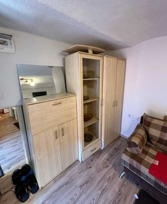 Дава се под наем Едностаен апартамент в София, Център - 60 кв.м за 357 € - Снимка #3